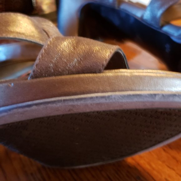 Bandolino Heels 91/2 - Picture 3 of 4